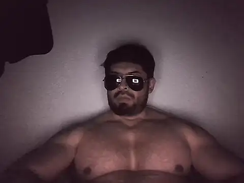 marcus002001 webcam