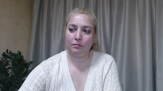 sweetpussy13 webcam
