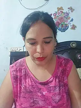 Poojabhabi101 webcam