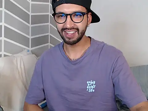 thomass1018 webcam