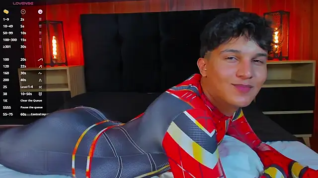 Leo_Savage_ webcam