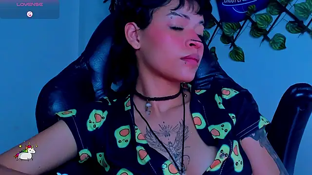 Anny_Kiitty webcam