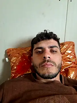Handsomeboy3344 webcam