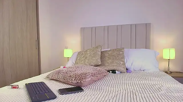 Anna-Lynn webcam