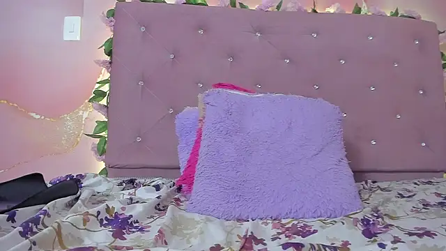 violet_taylor_ webcam