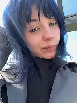 Only_April webcam