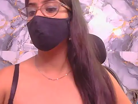 Aayesha-queen webcam