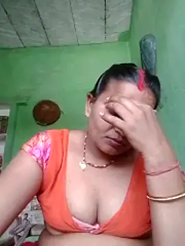 Shivani09900 webcam