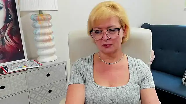 luna_xfantasy webcam