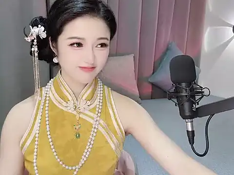 Momo-Wow webcam