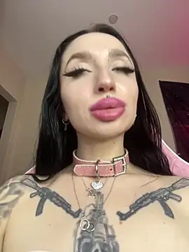 Molly__Moon webcam