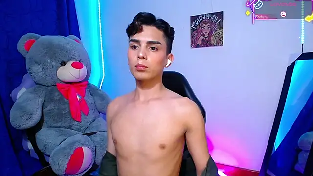 OwenBluee webcam