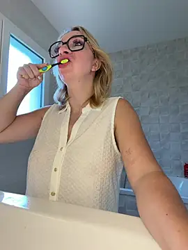 Giuliana_baby webcam