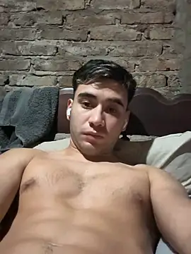 HeteroBooy014 webcam