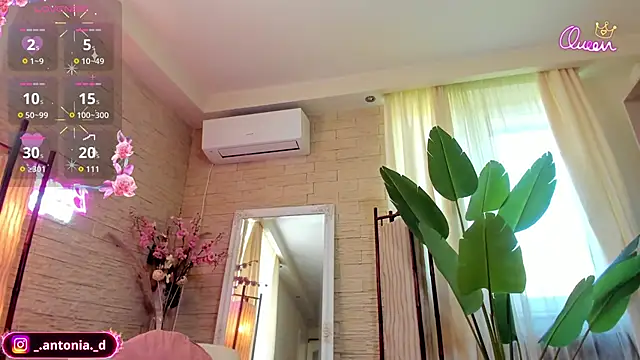 Bella_Posh webcam