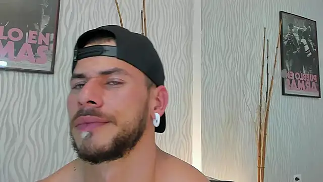dylan_jacobx webcam