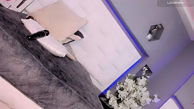 Ariia-janee webcam