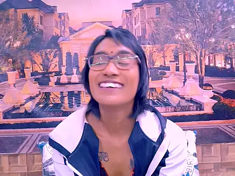 IndianRebel4u2Luv webcam