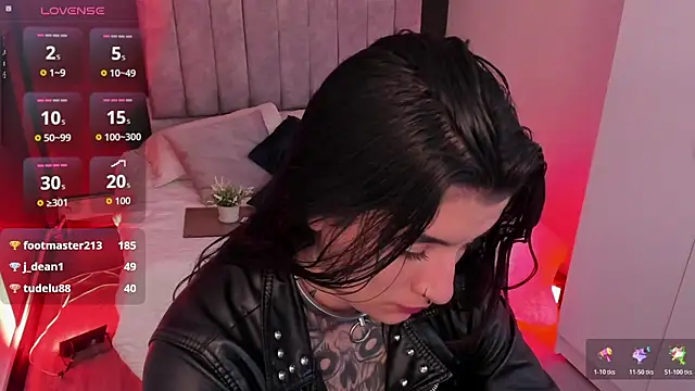 mia_jagger webcam