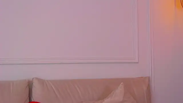 AriannaRuss webcam