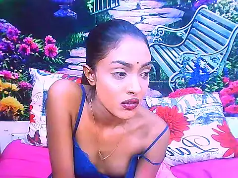 IndianPretty14u2Luv webcam