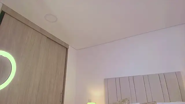 Anna-Lynn webcam