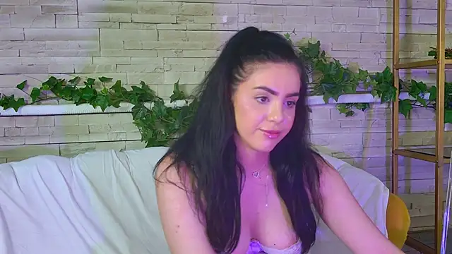 IngridMyst webcam