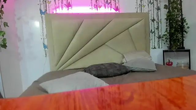 adhara_angelss webcam