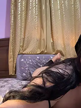 QueenRima99 webcam