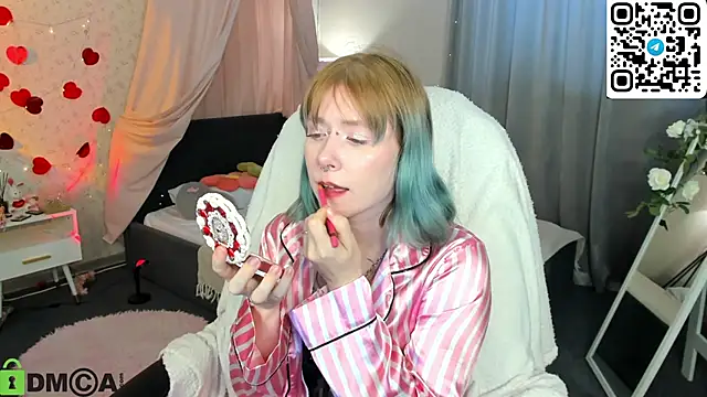 Elira_Vane webcam