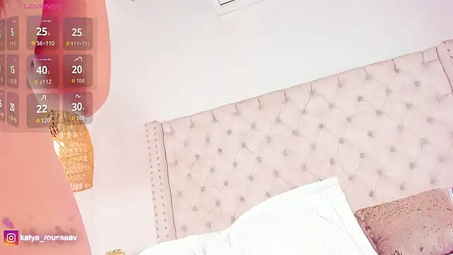 Katya_Rousseav webcam