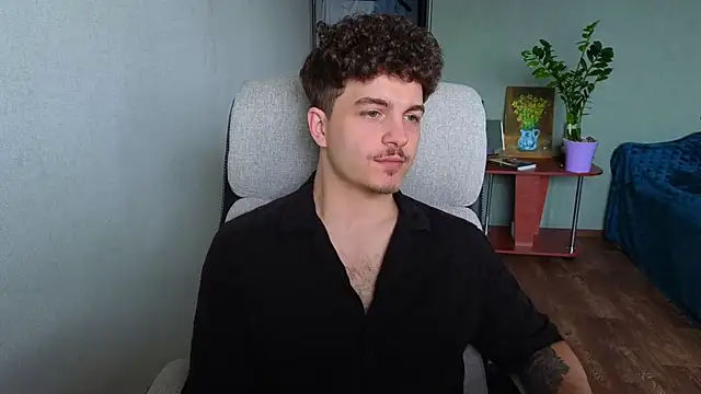 Remy_Miles webcam