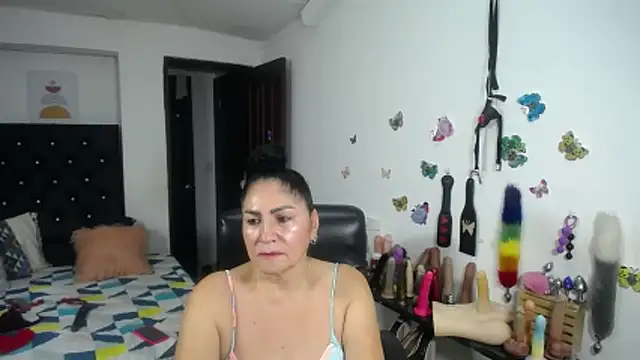 mature_bigboobs10 webcam