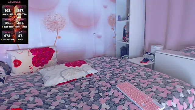 mooncandygirl webcam