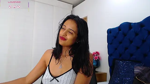 Lili666_ webcam