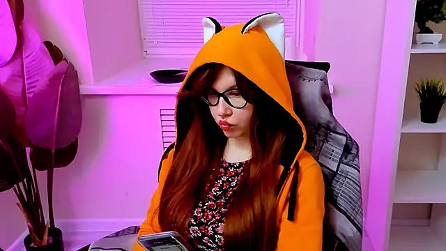 CarolGiggly webcam