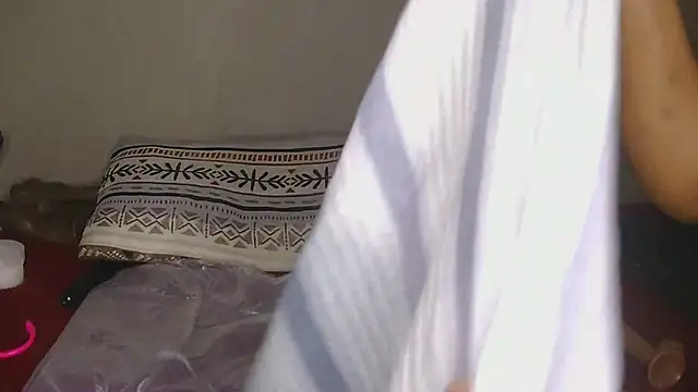 CherieBlushX webcam
