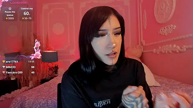 Kat_VonDe webcam