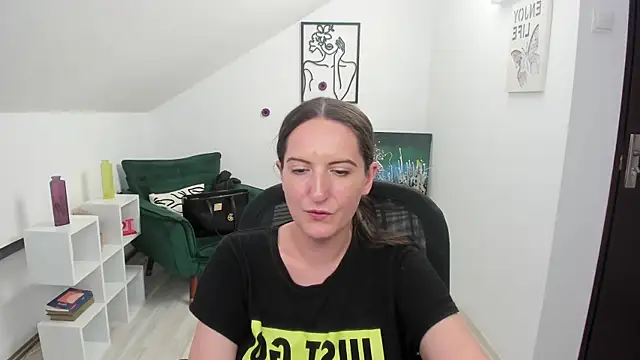 ChloeHottyX webcam