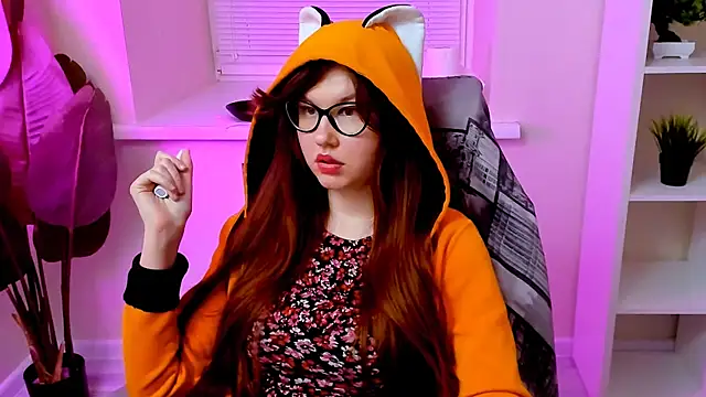 CarolGiggly webcam