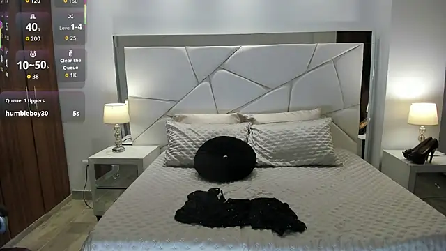 Natasha_Kiim_ webcam