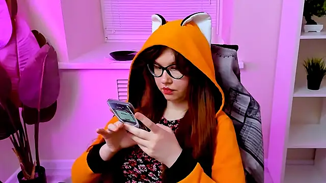 CarolGiggly webcam
