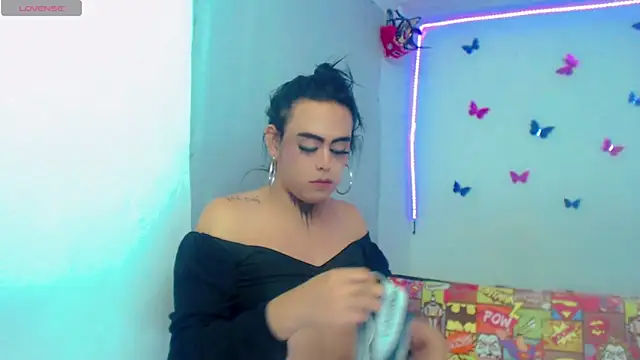 Perla_Hotcortes webcam