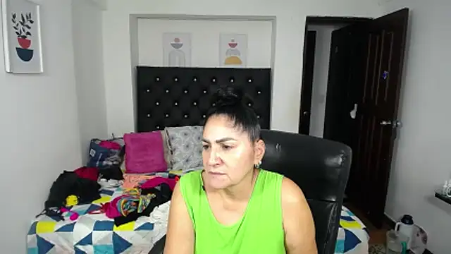mature_bigboobs10 webcam