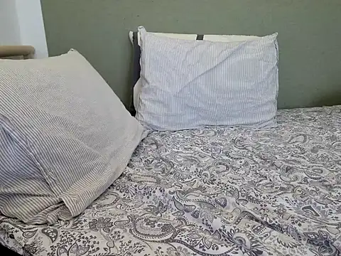 MarthaBriest webcam