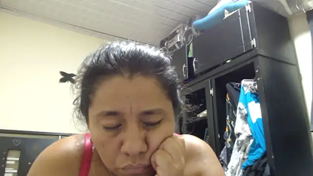adrixxx38 webcam