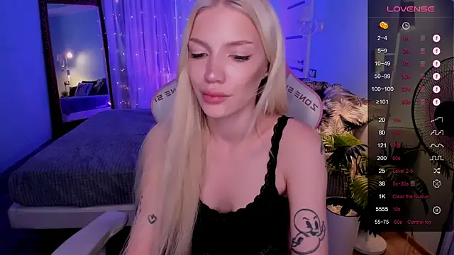 AnyaTaylor_ webcam