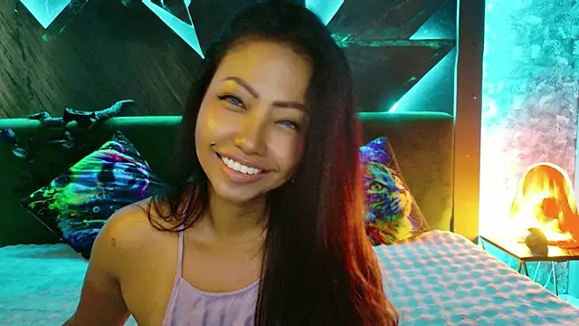 ElyaQuinn webcam