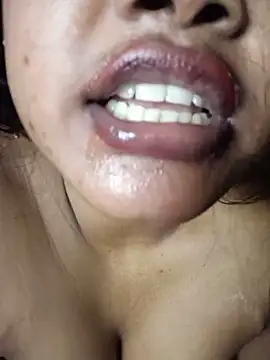 Hotlisa webcam