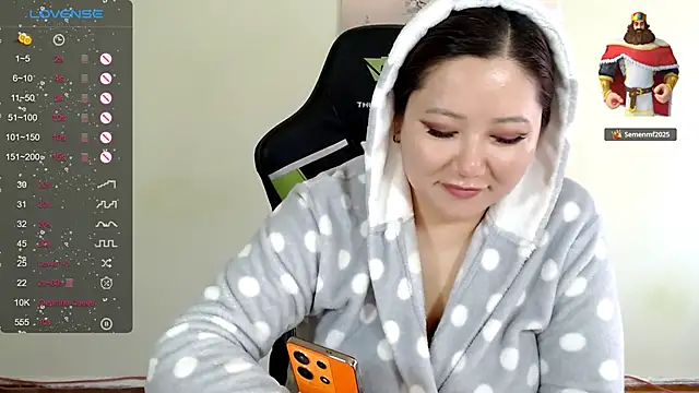 LisaAsianFlower webcam